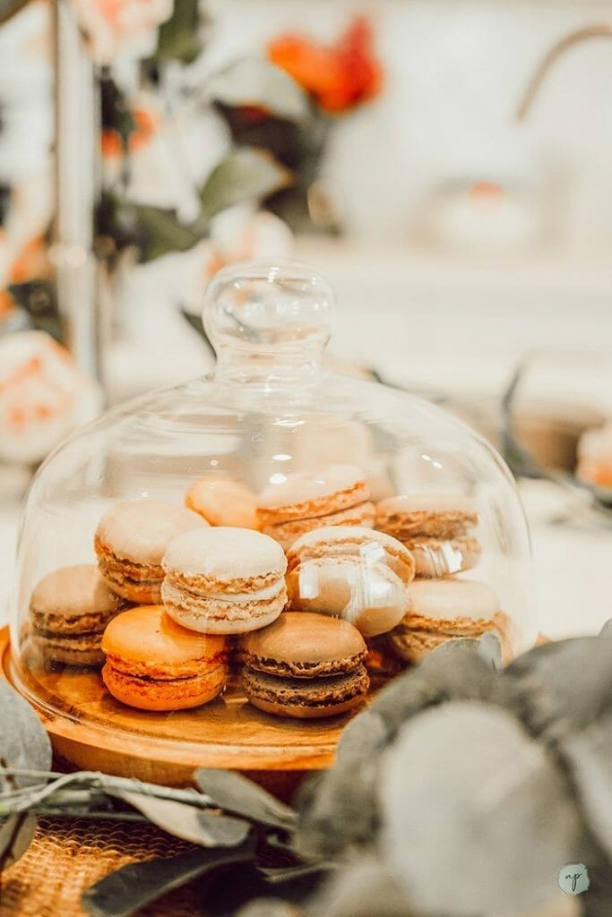 mother blessing macaroons